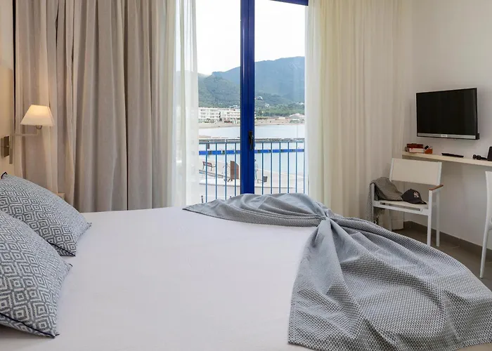 Cap De Creus Otel 3*